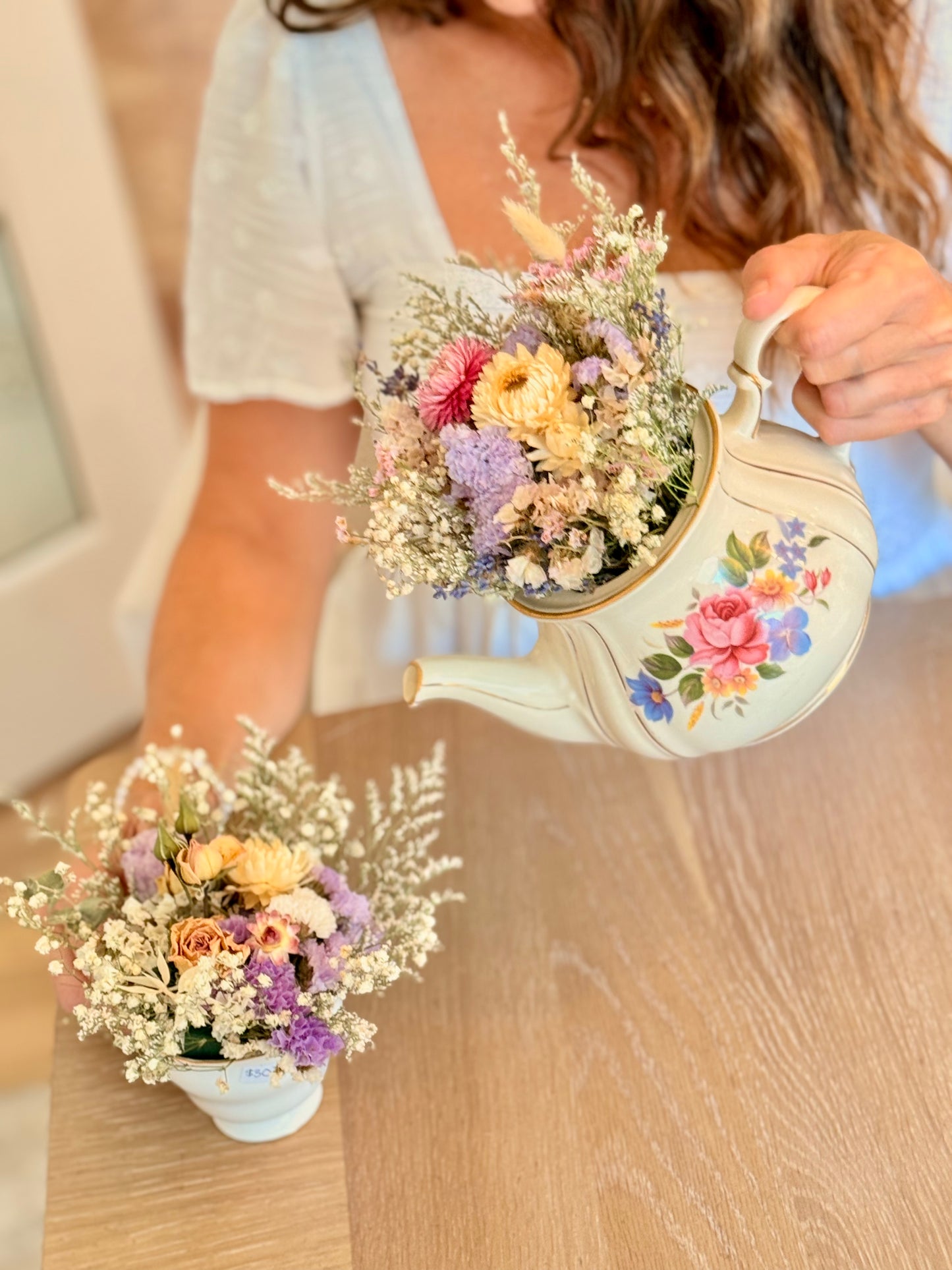 Dried Floral Sadler Teapot